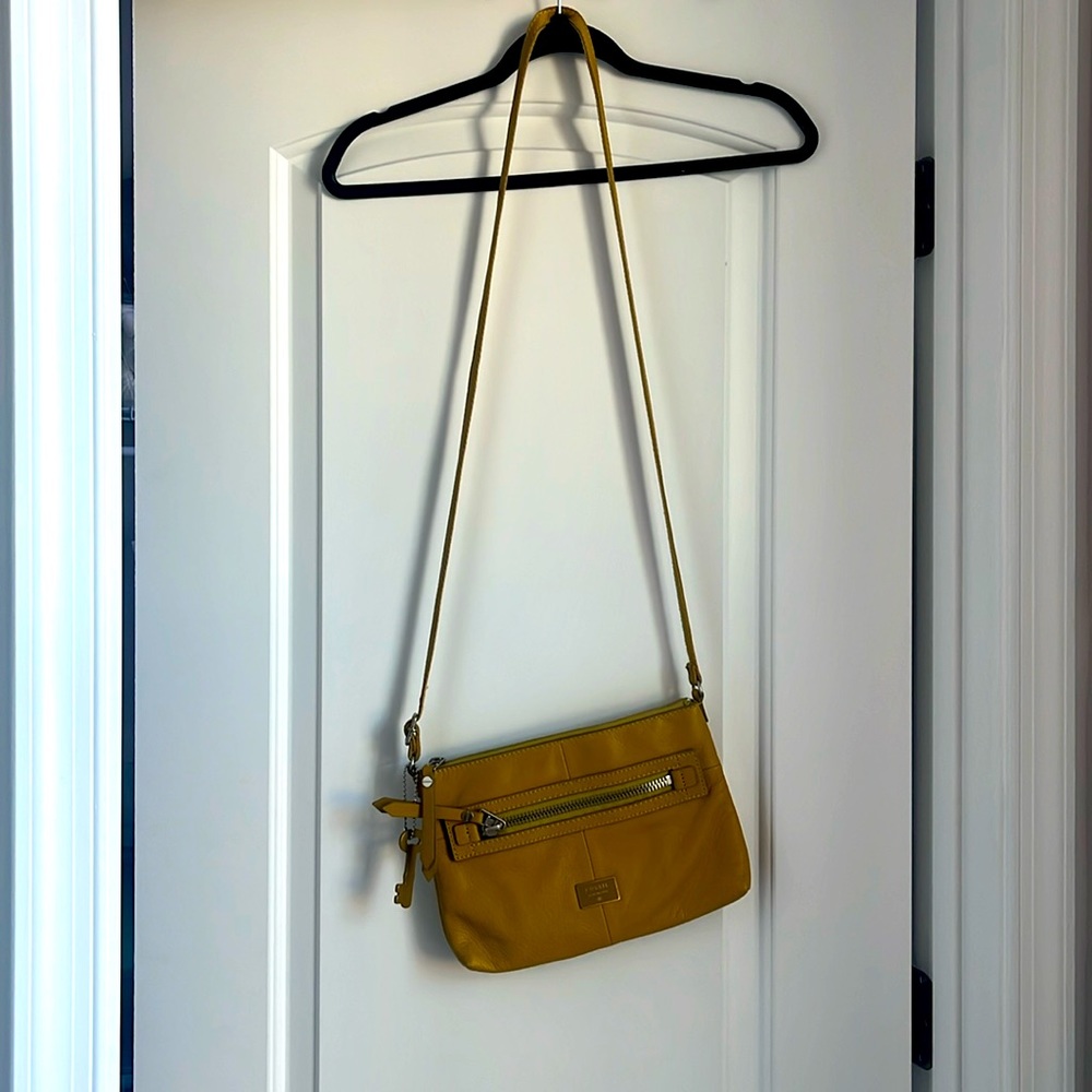 Fossil crossbody